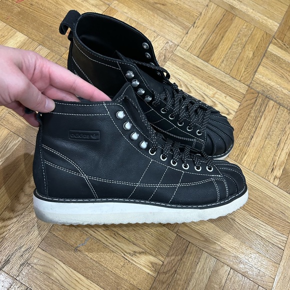 Men’s adidas boots size 7.5 - Picture 3 of 6